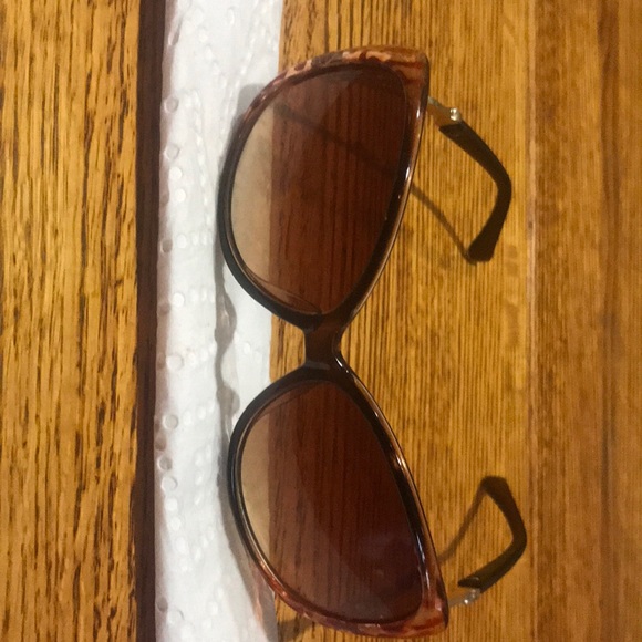 Sunglasses - Picture 2 of 3